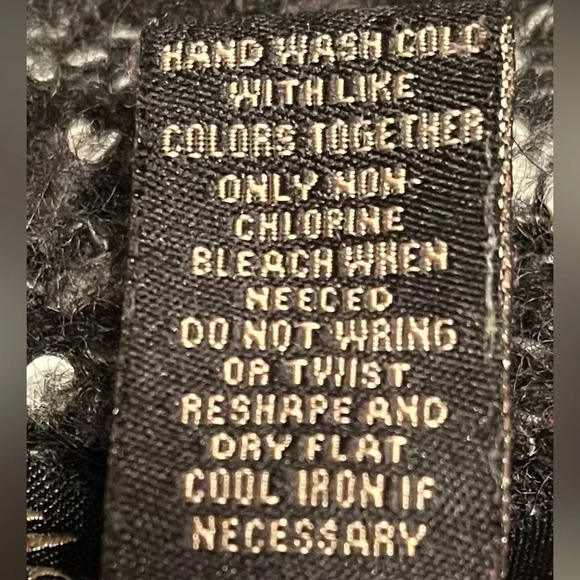 Marisa Christiana cardigan, size Small - Picture 5 of 5